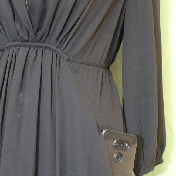 Flattering Black Baby Doll Dress - Picture 10 of 14